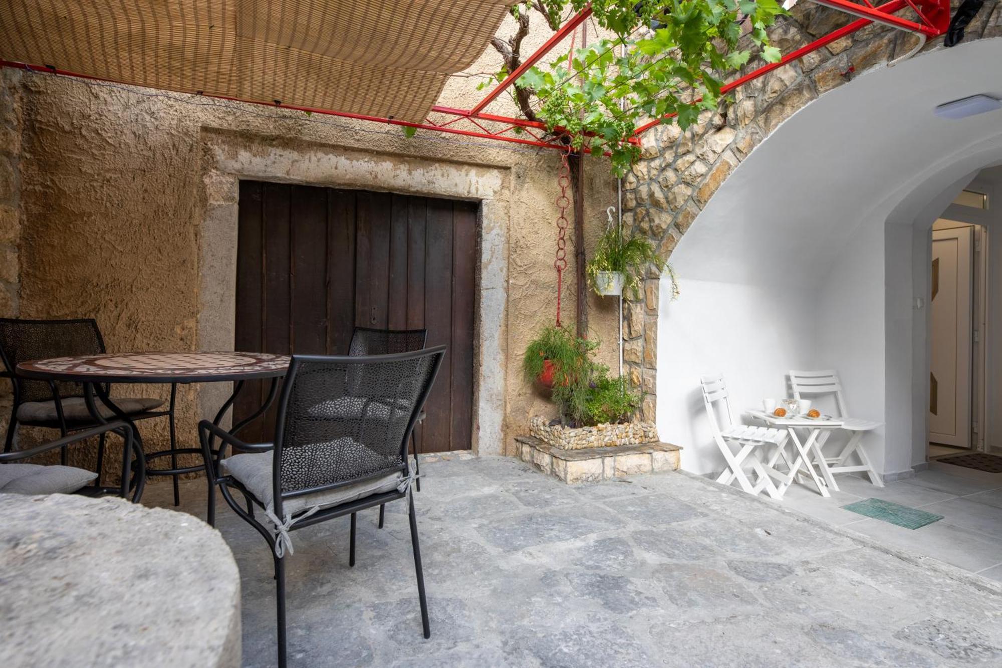 Apartment Gaviota Krk คิร์ก ภายนอก รูปภาพ